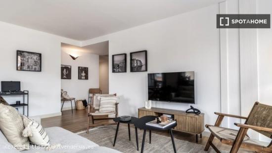 Apartamento de 3 habitaciones en alquiler en Madrid - MADRID