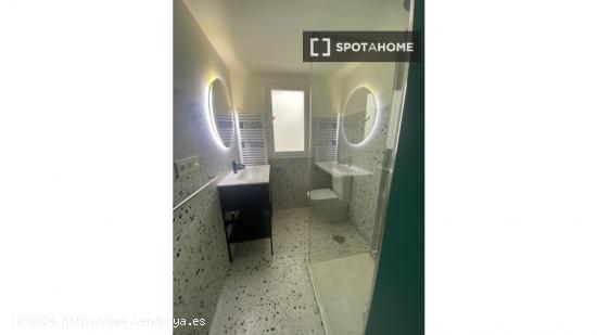 Apartamento de 2 dormitorios en alquiler en Centro, Granada - GRANADA