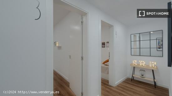 Piso entero de 4 habitaciones en barcelona. - BARCELONA