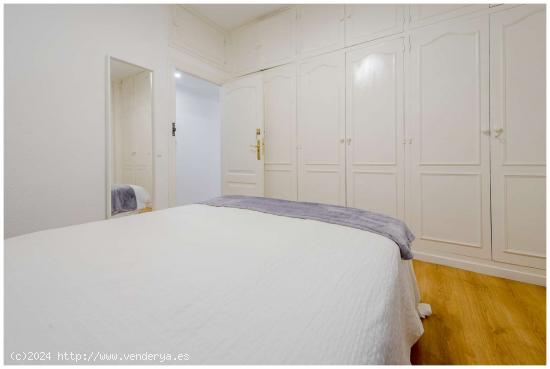  Se alquilan habitaciones en piso de 4 habitaciones en La Guindalera - MADRID 