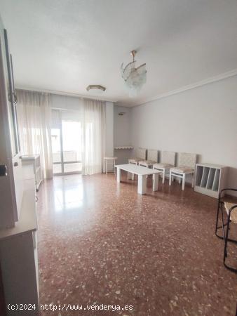 ¡OPORTUNIDAD! APARTAMENTO DE 4 DORMITORIOS SUPER CENTRICO - ALICANTE