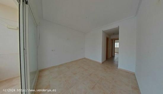 Luminoso piso en venta en Torrevieja - ALICANTE