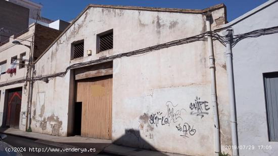 SE VENDE ALMACEN EN CASCO URBANO - CASTELLON