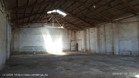 SE VENDE ALMACEN EN CASCO URBANO - CASTELLON