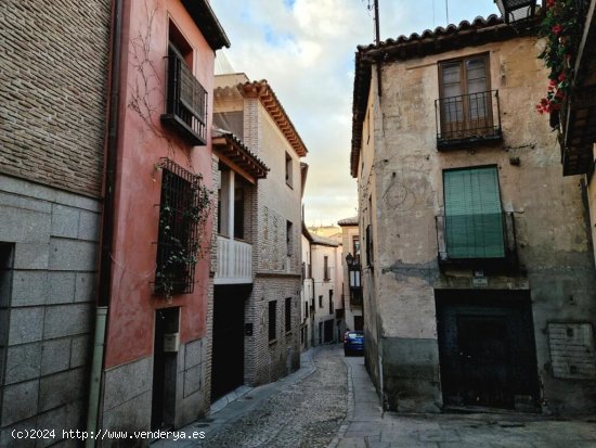 EDIFICIO DE 6 VIVIENDAS EN EL CASCO HISTÓRICO DE TOLED