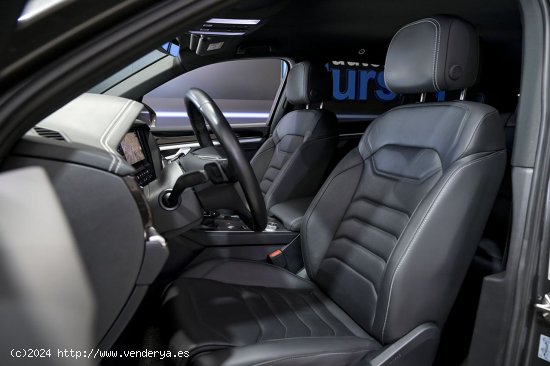 Volkswagen Touareg   Premium 3.0 TDI 170kW 231CV Tip 4Mot - 