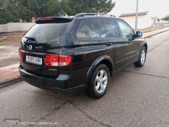 Ssangyong Kyron Premium 2.7D Auto de 2009 con 224.000 Km por 8.500 EUR. en Madrid