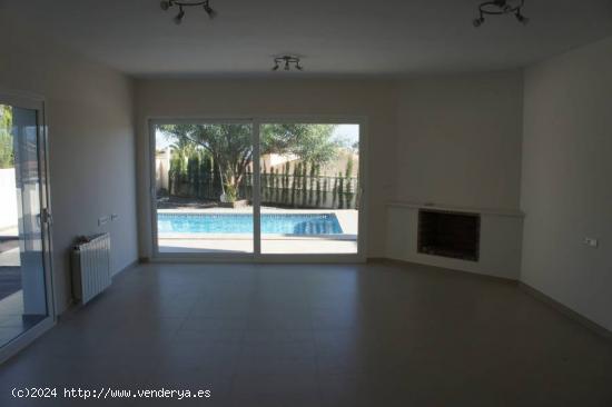 Se vende chalet independiente en Alfaz del Pi - ALICANTE