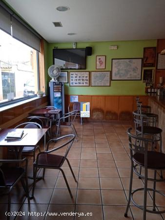 BAR - CAFETERÍA RESTAURANTE EL ABETO ROJO EN ALQUILER O VENTA EN VILLALPANDO, ZAMORA. - ZAMORA