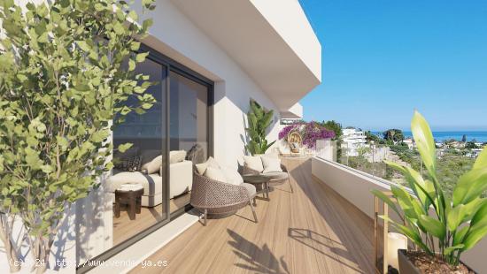 ÁTICO CON AMPLIO SOLARIUM OBRA NUEVA EN ESTEPONA - MALAGA