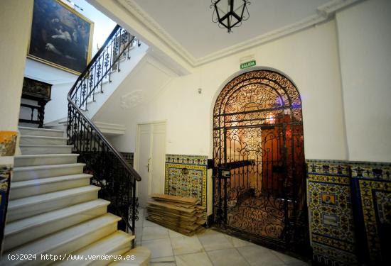 CASA EMBLEMÁTICA EN ZONA CENTRO - CORDOBA