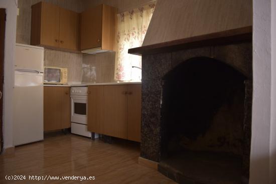 CASA DE TRES HABITACIONES Y TERRAZA EN MACAEL, ALMERÍA. - ALMERIA