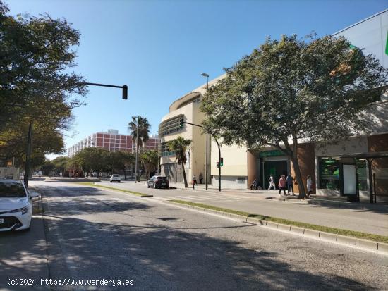 Oficina en Edificio Astarté - CADIZ