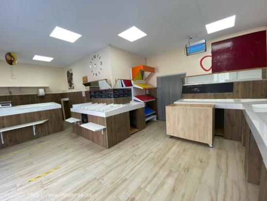 FANTASTICO LOCAL COMERCIAL EN VENTA EN ZONA ALTA DE TORRENT ADAPTADO PARA FRUTERIA - VALENCIA