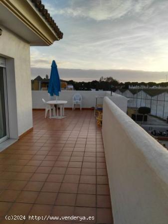 ATICO CON GRAN TERRAZA-AZOTEA EN ROTA - CADIZ