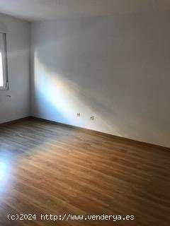 Venta piso reformado 4 dormitorios centro - LEON