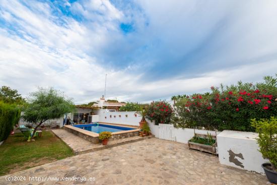 CASA CON TERRENO - CADIZ