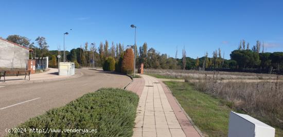 Urbis te ofrece parcelas urbanas en Aldeamayor de San Martín, Valladolid. - VALLADOLID