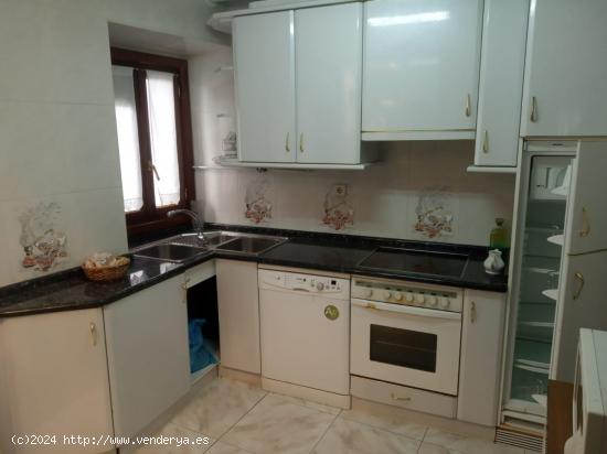 Céntrico !! Se Vende Piso con Ascensor en Balmaseda - VIZCAYA