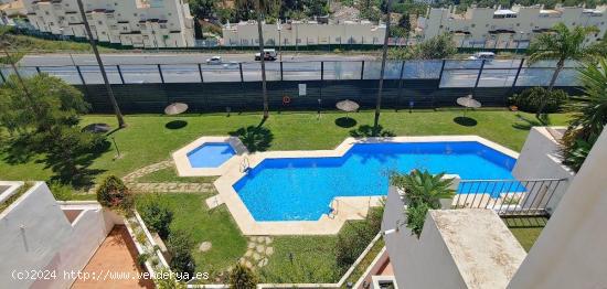 Fantástico ático con vistas abiertas panorámicas a la venta en Marbella. - MALAGA