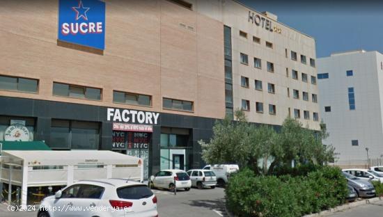 LOCAL COMERCIAL EN PLANTA BAJA DE CENTRO COMERCIAL - CASTELLON