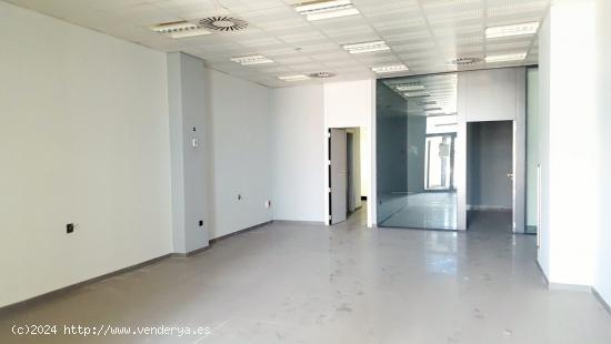 LOCAL COMERCIAL EN PLANTA BAJA DE CENTRO COMERCIAL - CASTELLON