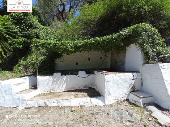 Gran vivienda con terreno en los Montes de Málaga - MALAGA