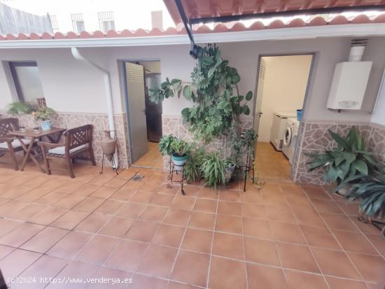 GRAN CASA REFORMADA EN CIUDAD JARDIN CON PATIO Y BARBACOA!! - CORDOBA