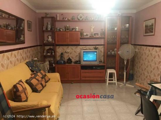 CASA A LA VENTA EN LA ZONA DE PEÑARROYA - CORDOBA