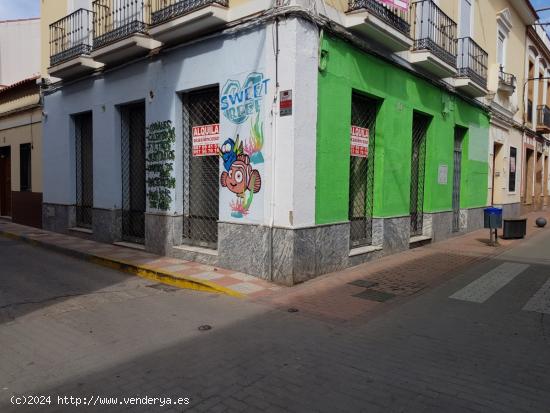 LOCAL COMERCIAL HACIENDO ESQUINA EN VENTA Y ALQUILER - CORDOBA