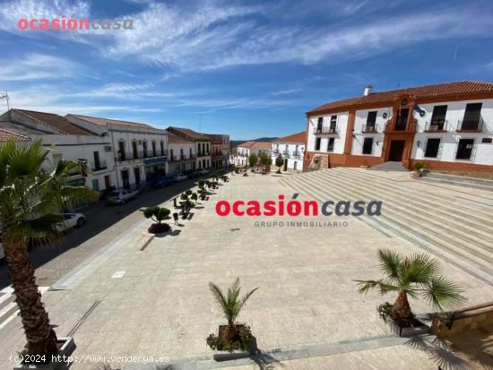  CASA SEÑORIAL EN PLENA CENTRO, EN LA PLAZA LOPE DE VEGA - CORDOBA 