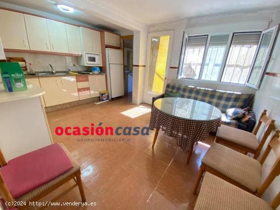 CASA CON TEJADO NUEVO A LA VENTA - CORDOBA