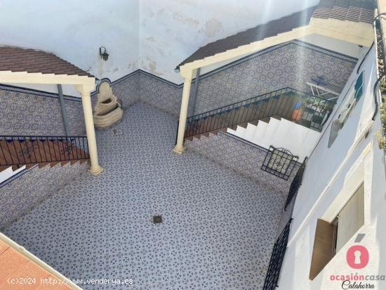 ANTIGUA CASA DE VECINOS CON 4 PISOS - LA TRINIDAD (CASCO ANTIGUO) - CORDOBA