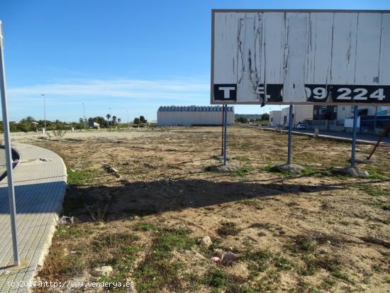 PARCELA INDUSTRIAL EN POLIGONO  LOS VALEROS  BENIJOFAR - ALICANTE