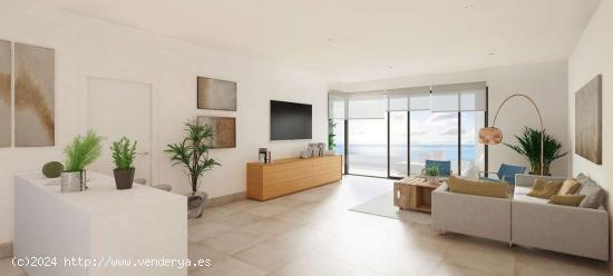 FUENGIROLA, CARVAJAL - PLANTA BAJA DE LUJO 3 DORMITORIOS CON TERRAZA GARAJE TRASTERO - MALAGA