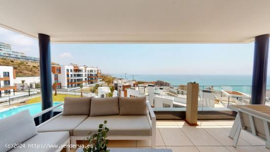 FUENGIROLA, CARVAJAL - PISO DE LUJO 4 DORMITORIOS CON TERRAZA GARAJE TRASTERO - MALAGA