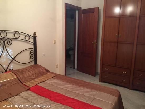  APARTAMENTO CON PLAZA GARAJE - BADAJOZ 