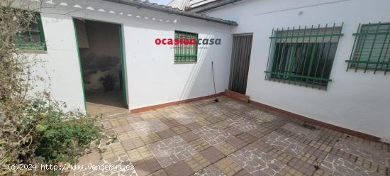 CASA DE 2 PLANTAS EN VENTA - CORDOBA