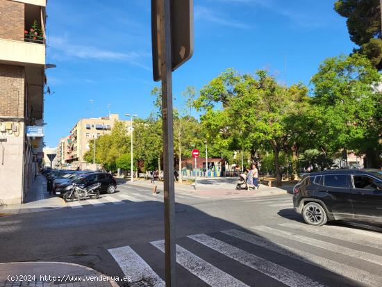 Local en  buena zona apto para cambio de uso a vivienda  o negocio. - ALICANTE