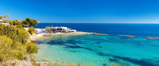 VILLA DE LUJO DE OBRA NUEVA EN BENISSA - ALICANTE