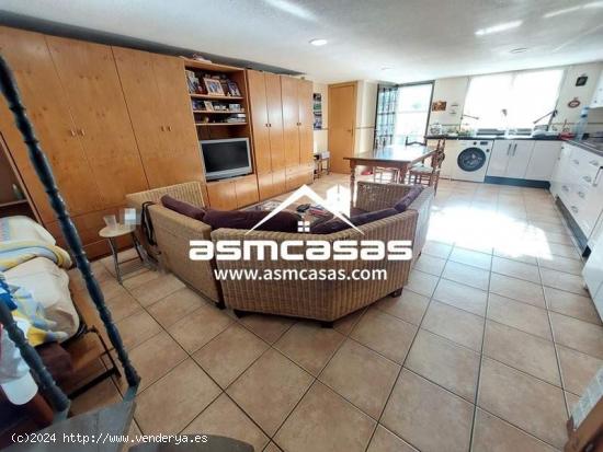 SE VENDE ADOSADO EN LA ZONA DE BENICASSIM GOLF - CASTELLON