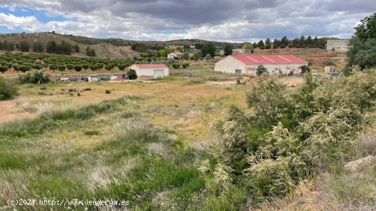 Se venden dos Naves Industriales + terreno rústico en Fuentealbilla, Albacete - ALBACETE