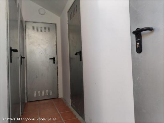 Lote de trasteros en calle Ollerías en edificio semi nuevo - MALAGA