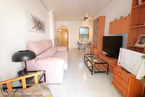 APARTAMENTO DE 2 DORMITORIOS CON TERRAZA DE 12M2 Y GARAJE JUNTO AL MAR! - ALICANTE