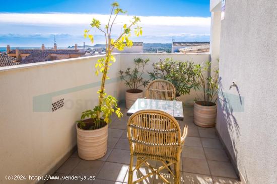 Espectacular dúplex con maravillosas vistas al mar y a la montaña. - ALICANTE