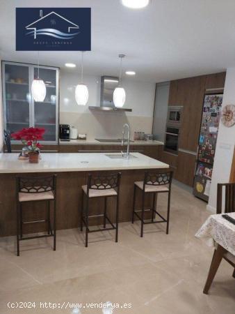 CHALET EN VENTA EN ALICANTE - ZONA GOLF - ALICANTE