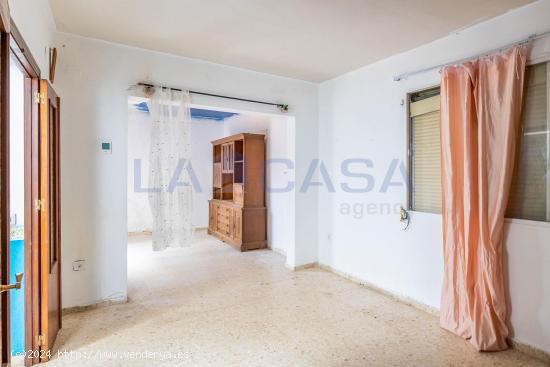 Adosado en venta en Coria del Río - SEVILLA