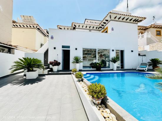 Luxury Villa en La Zenia - ALICANTE