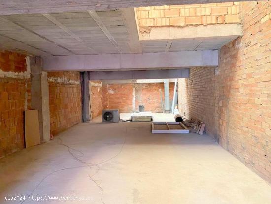 BAJO COMERCIAL + DOBLE VIVIENDA - VALENCIA