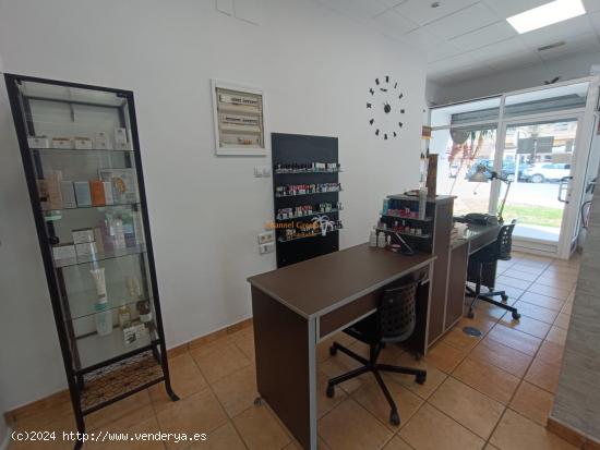 SE TRASPASA LOCAL- PELUQUERÍA Y ESTÉTICA - ALICANTE